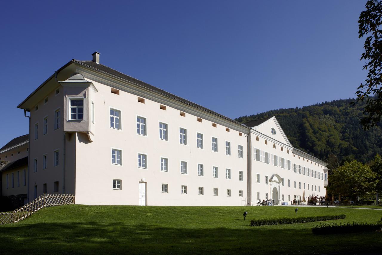 Cma Stift Ossiach Hotel Kültér fotó